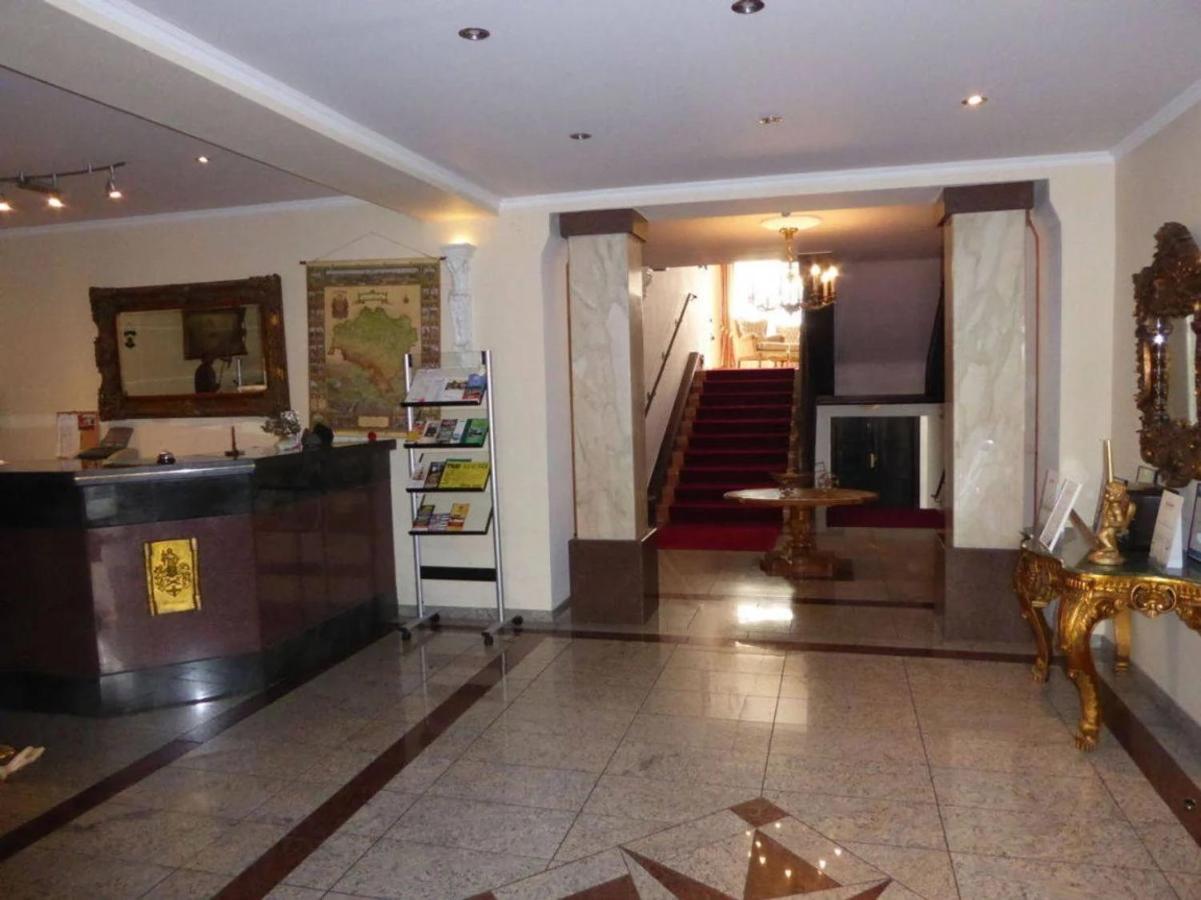 クドヴァ・ズドゥルイ Viilla Rezidence Bed & Breakfast エクステリア 写真